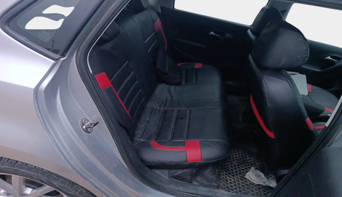 2017 Volkswagen Polo HIGHLINE PLUS 1.2(16 ALLOY, Petrol, Manual, 16,254 km, interior