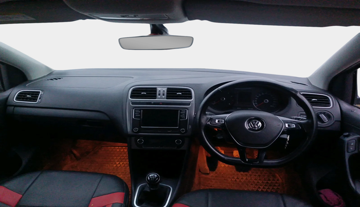 2017 Volkswagen Polo HIGHLINE PLUS 1.2(16 ALLOY, Petrol, Manual, 16,254 km, interior