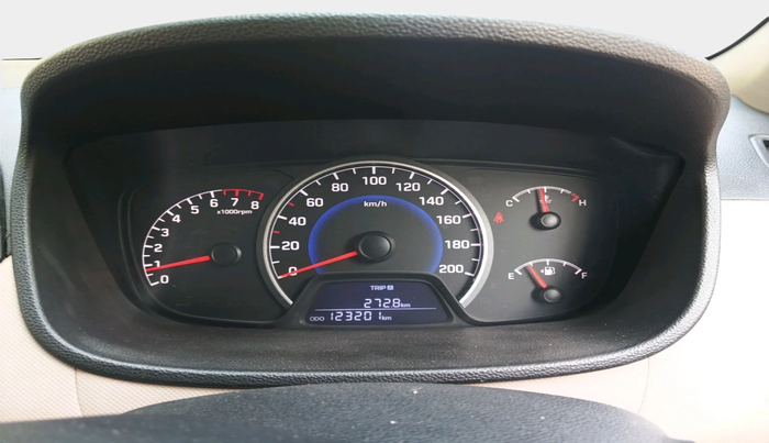 2017 Hyundai Grand i10 MAGNA 1.2 KAPPA VTVT, Petrol, Manual, 1,23,201 km, interior