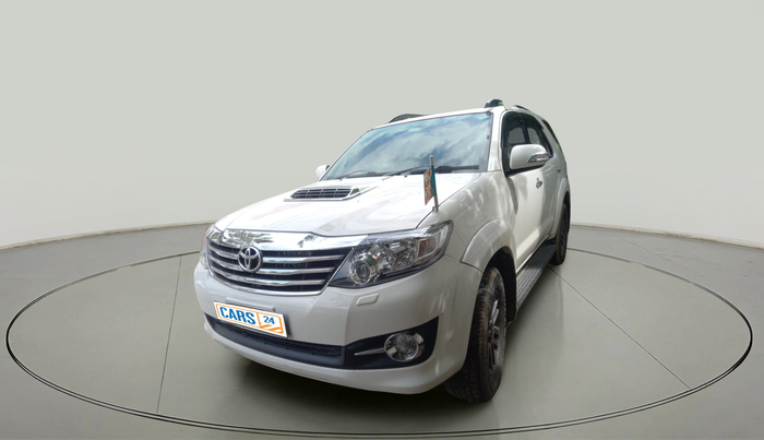 2015 Toyota Fortuner 3.0 4X2 MT, Diesel, Manual, 4,12,925 km, exterior