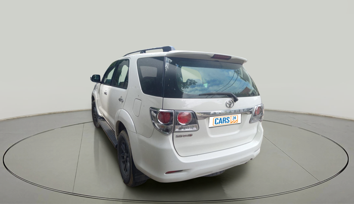 2015 Toyota Fortuner 3.0 4X2 MT, Diesel, Manual, 4,12,925 km, exterior