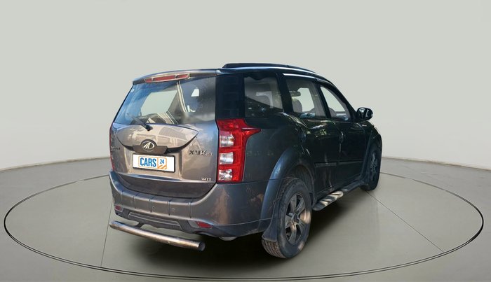 2013 Mahindra XUV500 W8, Diesel, Manual, 1,98,739 km, exterior