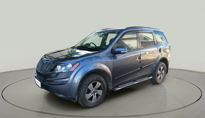 2013 Mahindra XUV500 W8, Diesel, Manual, 1,98,739 km, exterior