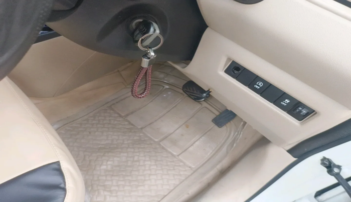 2021 Maruti Dzire VXI AMT, Petrol, Automatic, 1,36,555 km, interior