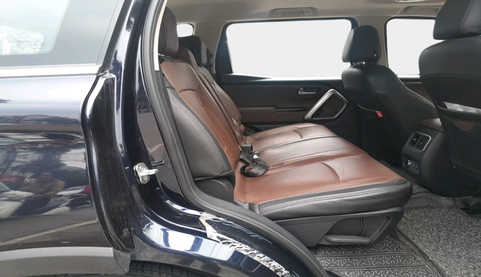 2024 Mahindra SCORPIO-N Z8 S Diesel MT 2WD 7 STR, Diesel, Manual, 16,830 km, interior