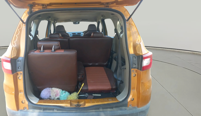 2020 Renault TRIBER RXT, Petrol, Manual, 35,388 km, exterior