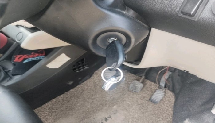 2024 Renault TRIBER RXE MT, Petrol, Manual, 41,268 km, interior