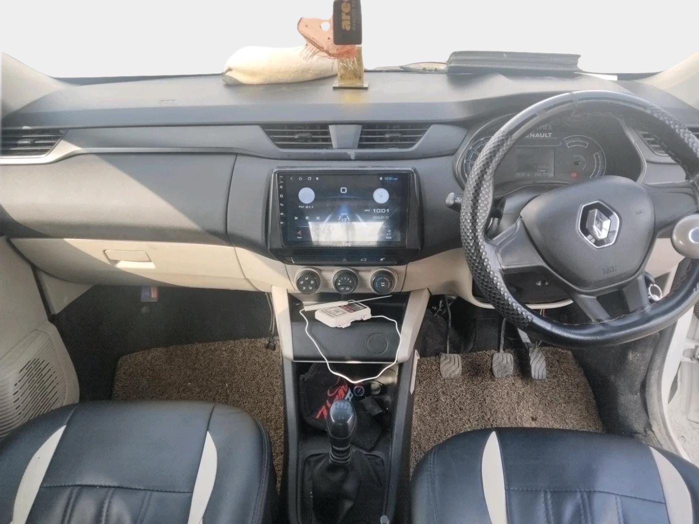 2024 Renault TRIBER RXE MT, CNG, Manual, 41,268 km, interior