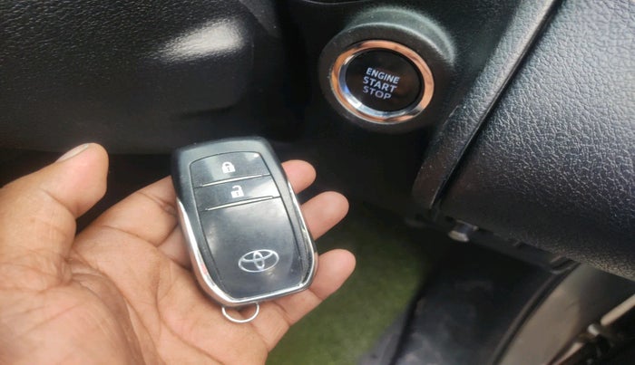 2016 Toyota Innova Crysta 2.8 ZX AT 7 STR, Diesel, Automatic, 67,122 km, interior