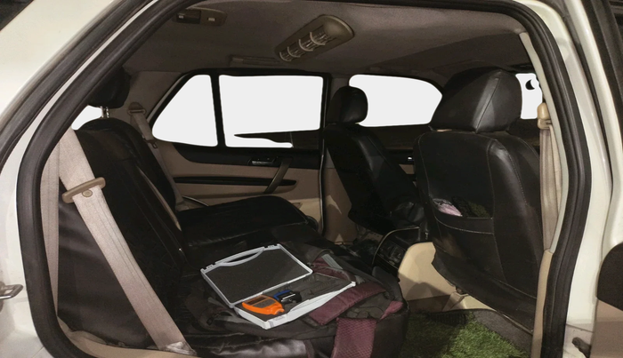 2013 Tata Safari Storme 2.2 EX 4X2, Diesel, Manual, 88,448 km, interior