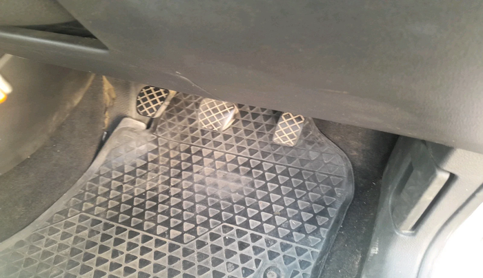 2018 Volkswagen Polo TRENDLINE 1.2L PETROL, Petrol, Manual, 1,12,866 km, interior