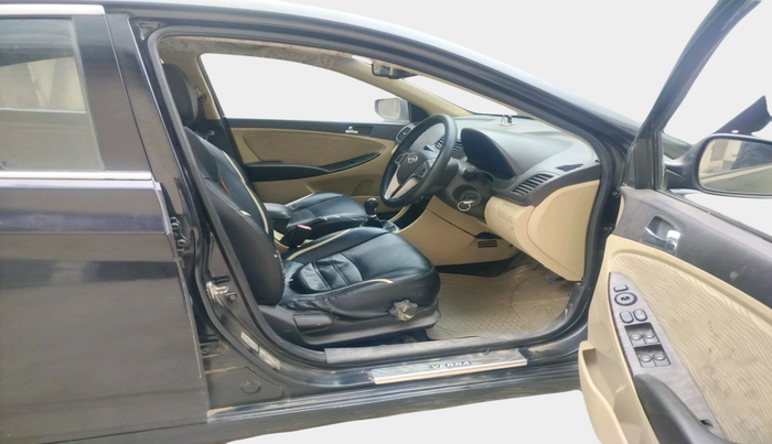 2014 Hyundai Verna FLUIDIC 1.6 CRDI EX, Diesel, Manual, 79,191 km, interior