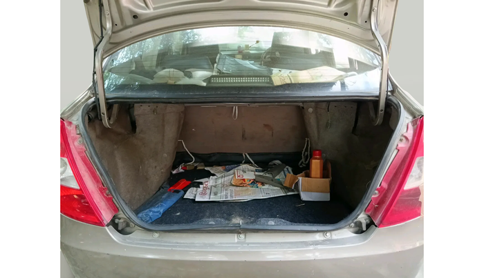 2010 Tata Indigo ECS GLX, Petrol, Manual, 85,000 km, exterior