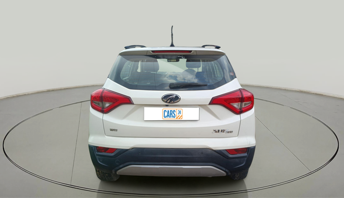 2021 Mahindra XUV300 W8 (O) 1.2 PETROL, Petrol, Manual, 1,23,778 km, exterior