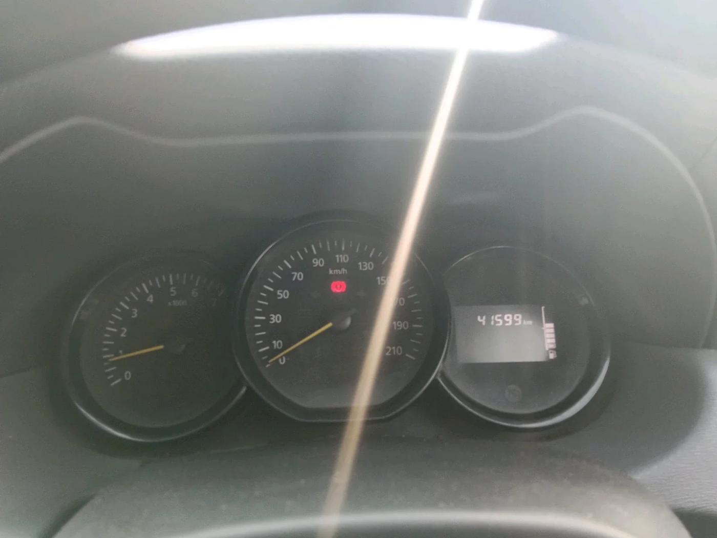 2015 Renault Duster RXE PETROL, Petrol, Manual, 41,599 km, interior