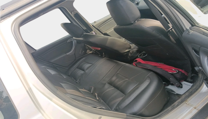 2015 Renault Duster RXE PETROL, Petrol, Manual, 41,599 km, interior