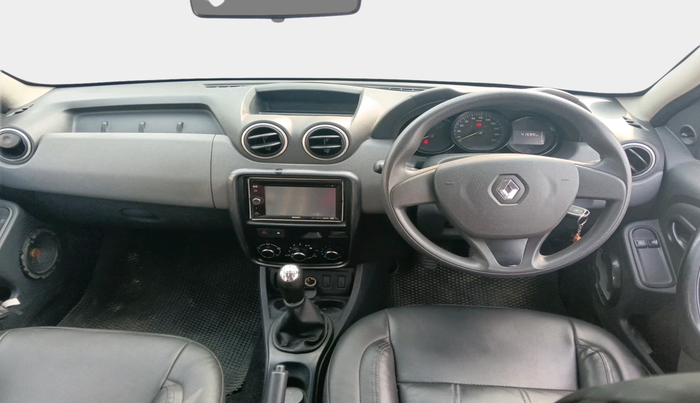 2015 Renault Duster RXE PETROL, Petrol, Manual, 41,599 km, interior