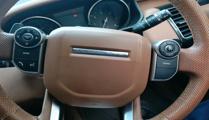 2017 Landrover Range Rover Sport SE 3.0 DIESEL, Diesel, Automatic, 1,27,989 km, interior