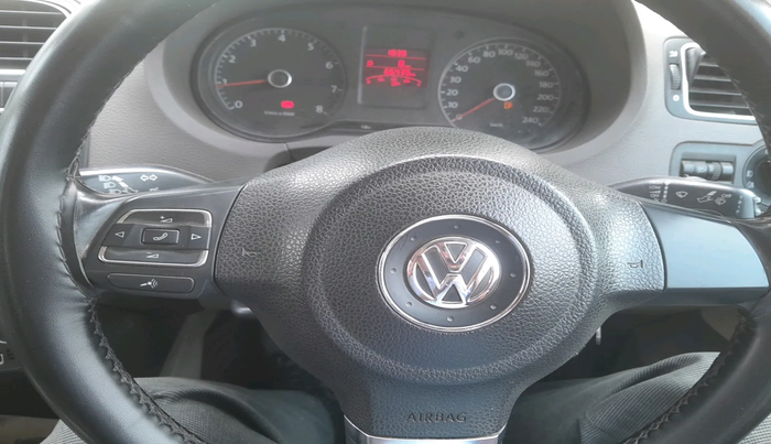 2012 Volkswagen Vento COMFORTLINE 1.6, Petrol, Manual, 66,439 km, interior