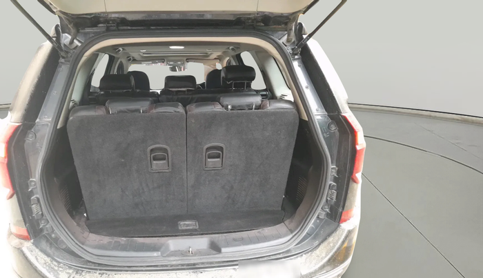 2021 Mahindra XUV500 W9, Diesel, Manual, 58,258 km, exterior