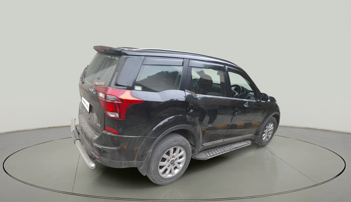 2021 Mahindra XUV500 W9, Diesel, Manual, 58,258 km, exterior
