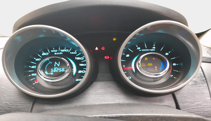 2021 Mahindra XUV500 W9, Diesel, Manual, 58,258 km, interior