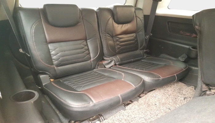 2021 Mahindra XUV500 W9, Diesel, Manual, 58,258 km, interior