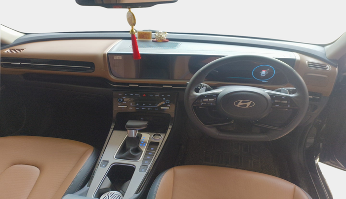 2024 Hyundai ALCAZAR Signature 6 STR 1.5 Turbo GDi Petrol DCT, Petrol, Automatic, 35,394 km, interior