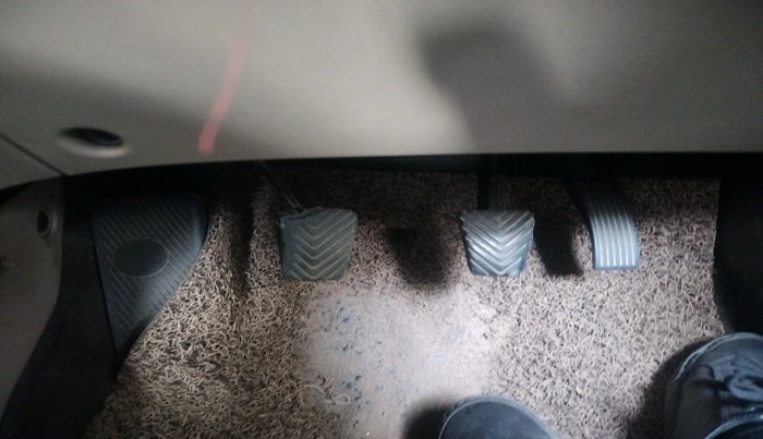 2011 Hyundai Verna FLUIDIC 1.4 VTVT, Petrol, Manual, 1,68,514 km, interior