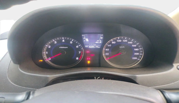 2011 Hyundai Verna FLUIDIC 1.4 VTVT, Petrol, Manual, 1,68,514 km, interior