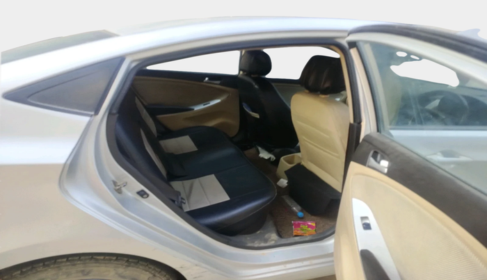 2011 Hyundai Verna FLUIDIC 1.4 VTVT, Petrol, Manual, 1,68,514 km, interior