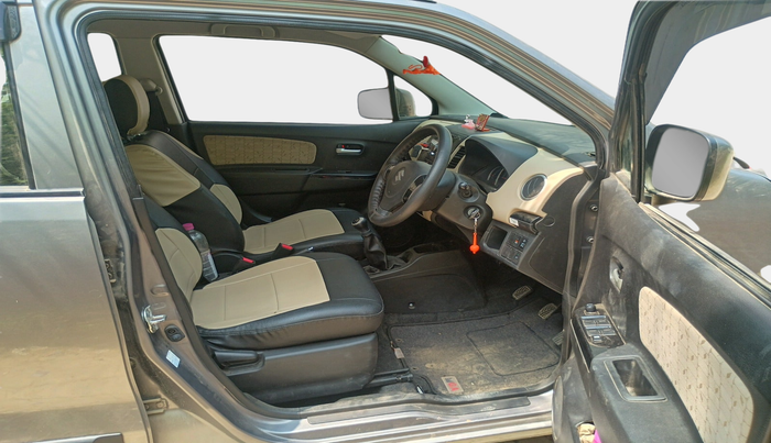 2018 Maruti Wagon R 1.0 VXI, Petrol, Manual, 39,650 km, interior