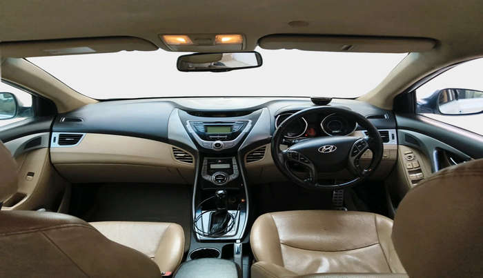 2014 Hyundai New Elantra 1.6 SX MT DIESEL, Diesel, Manual, 1,42,488 km, interior