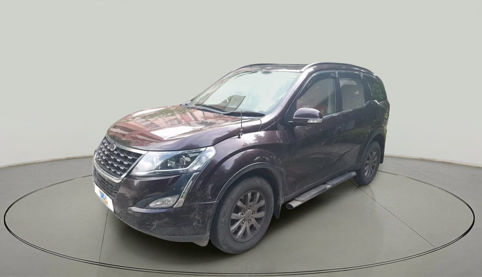 2018 Mahindra XUV500 W9, Diesel, Manual, 1,05,942 km, exterior