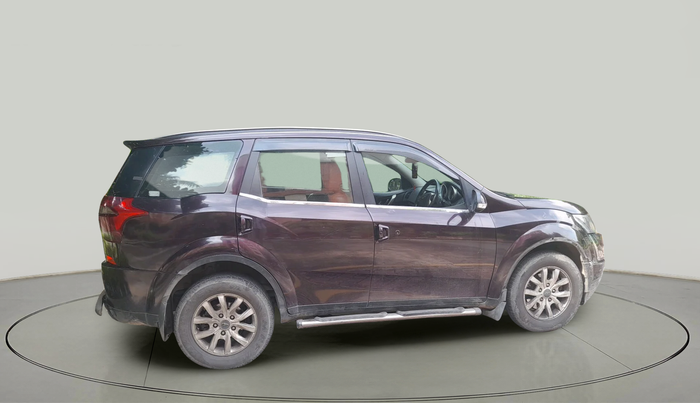 2018 Mahindra XUV500 W9, Diesel, Manual, 1,05,942 km, exterior