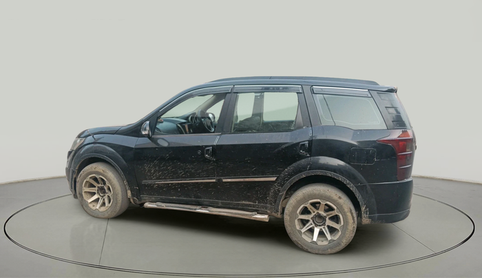 2016 Mahindra XUV500 W6, Diesel, Manual, 1,25,378 km, exterior