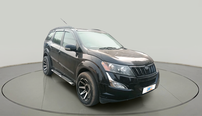 2016 Mahindra XUV500 W6, Diesel, Manual, 1,25,378 km, exterior