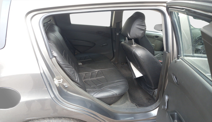 2014 Chevrolet Beat LS PETROL, Petrol, Manual, 30,531 km, interior