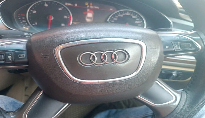 2012 Audi A6 2.0 TDI TECHNOLOGY, Diesel, Automatic, 1,17,945 km, interior