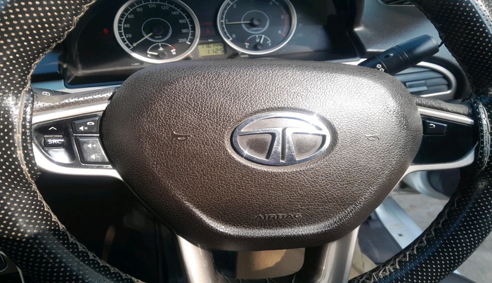 2017 Tata Safari Storme 2.2 VX 4X2, Diesel, Manual, 1,16,144 km, interior