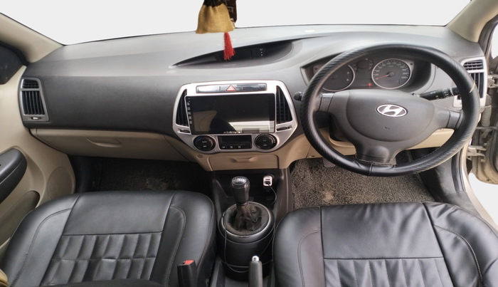 2013 Hyundai i20 MAGNA (O) 1.4 CRDI, Diesel, Manual, 1,21,487 km, interior