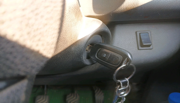 2017 Renault Kwid RXT 1.0 (O), Petrol, Manual, 79,412 km, interior