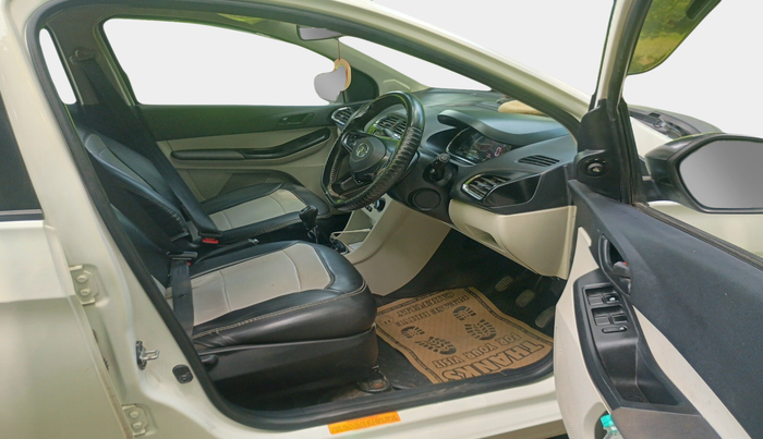 2023 Tata TIGOR XZ CNG, Petrol, Manual, 24,833 km, interior