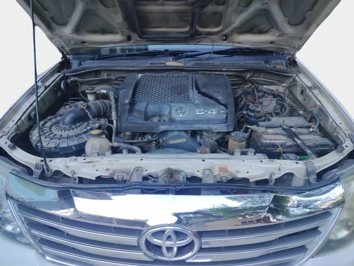 2014 Toyota Fortuner 3.0 4X2 MT, Diesel, Manual, 2,15,000 km, exterior
