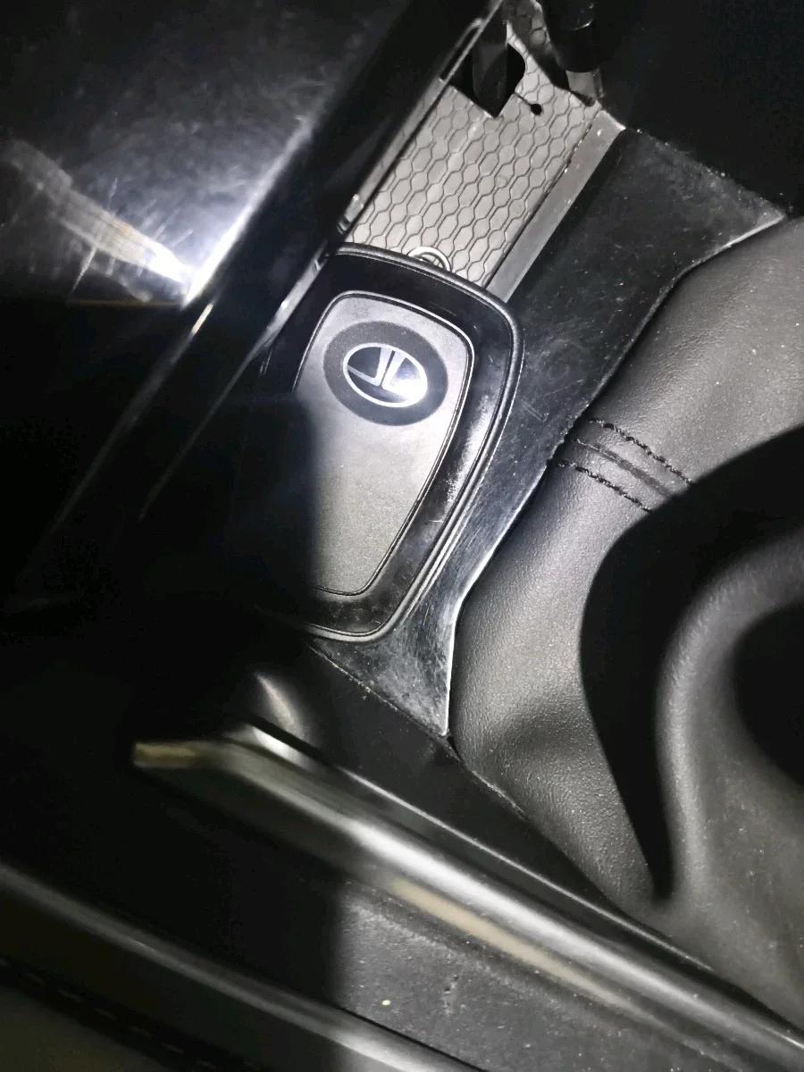 2025 Tata Safari PURE PLUS, Diesel, Manual, 38,282 km, interior