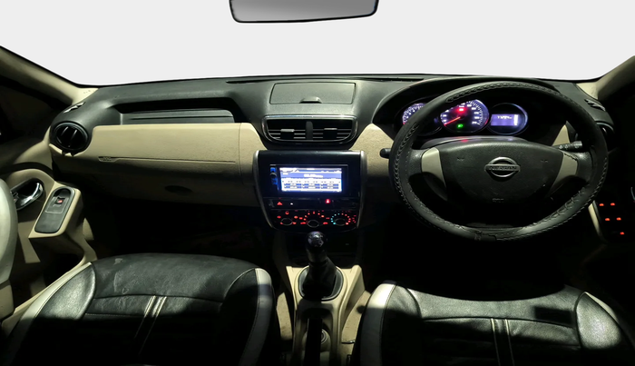 2016 Nissan Terrano XL D PLUS, Diesel, Manual, 77,294 km, interior