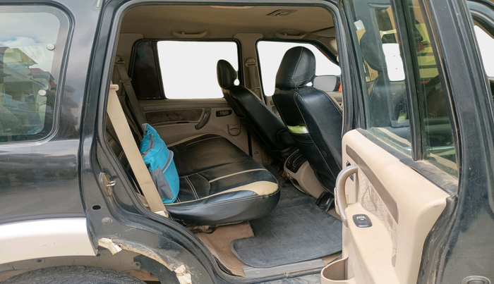 2012 Mahindra Scorpio SLE, Diesel, Manual, 1,01,576 km, interior
