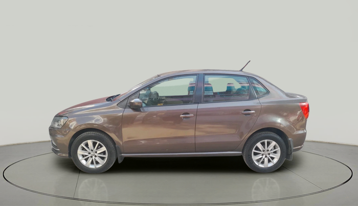 2016 Volkswagen Ameo HIGHLINE1.5L, Diesel, Manual, 1,40,424 km, exterior