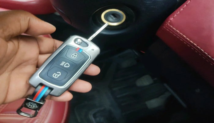 2021 Tata NEXON XM SUNROOF PETROL, Petrol, Manual, 88,810 km, interior