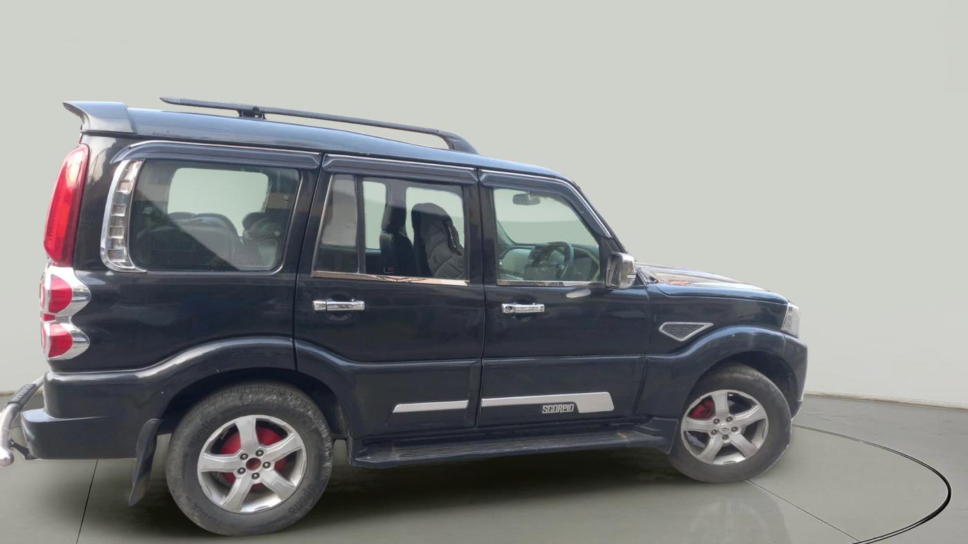 2019 Mahindra Scorpio S9, Diesel, Manual, 82,928 km, exterior